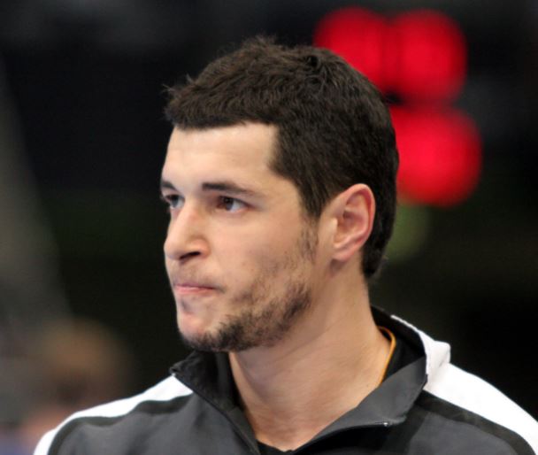 En el año 2016, Alberto Entrerríos inicia de nuevo su carrera, esta vez fuera de la pista, como técnico auxiliar del equipo Nantes francés.