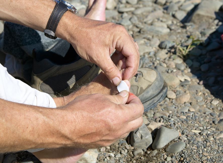 La preparación evitará la aparición de dolorosas ampollas, fracturas, sobrecargas musculares cortes u otro tipo de lesiones.