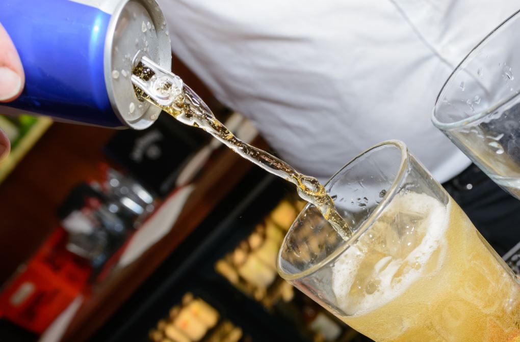 Bebidas energéticas en el deporte, salud, nutrición, hidratación