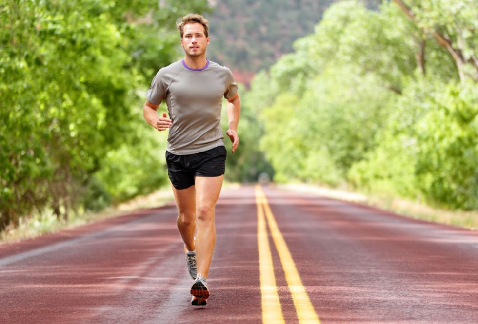 El entrenamiento HIIT es recomendable para quienes desean quemar grasas rápido.