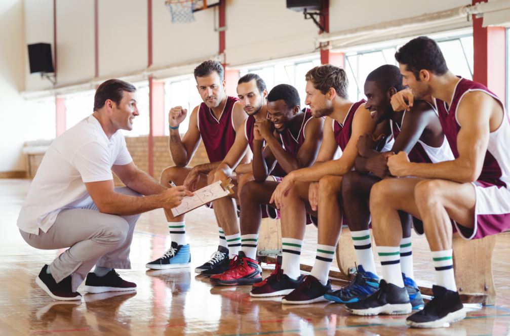 Conceptos técnicos del juego sin balón en baloncesto.