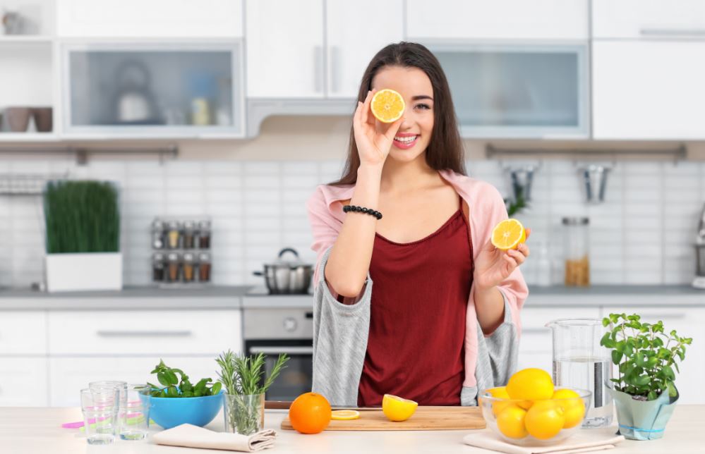 Beneficios de agua con limón.