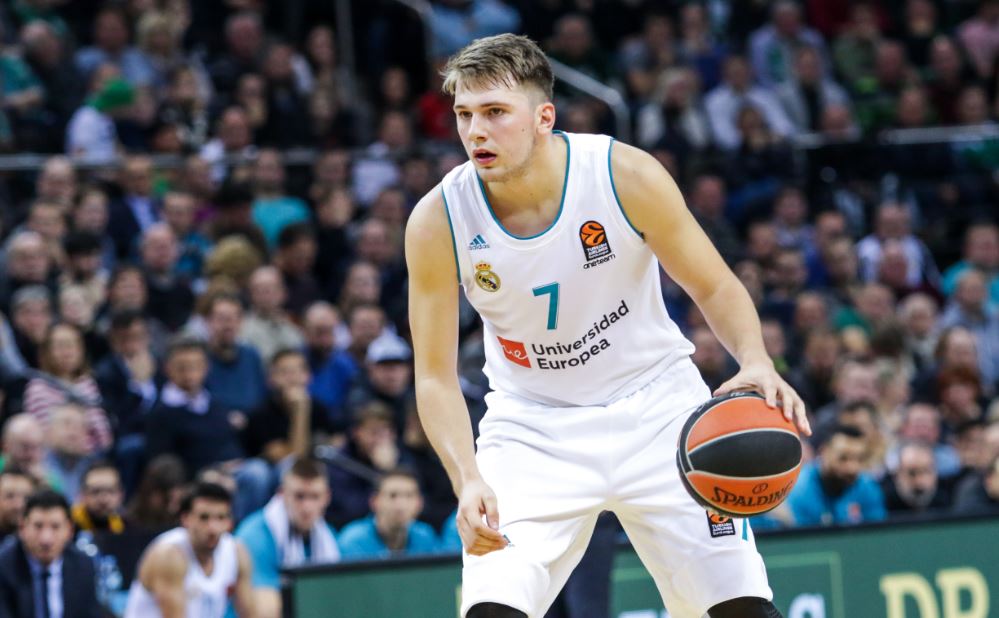 Baloncesto deporte para altos soluciones.