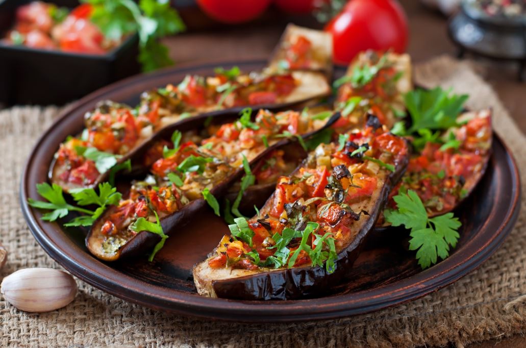 Las berenjenas rellenas son una receta tradicional que tiene muchas vertientes.