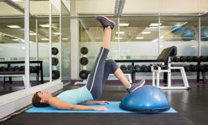 6 ejercicios con bosu para tus abdominales
