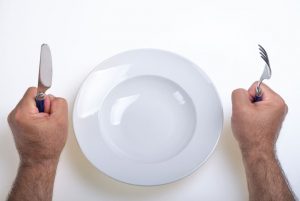 ¿Es recomendable entrenar con el estómago vacío?