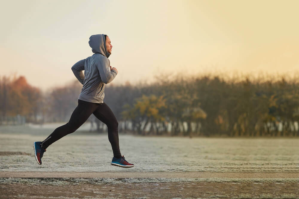 Correr no es simplemente caminar cada vez más rápido, sino que requiere de ciertas técnicas.