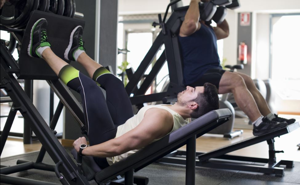 Máquinas que puedes usar para trabajar las piernas