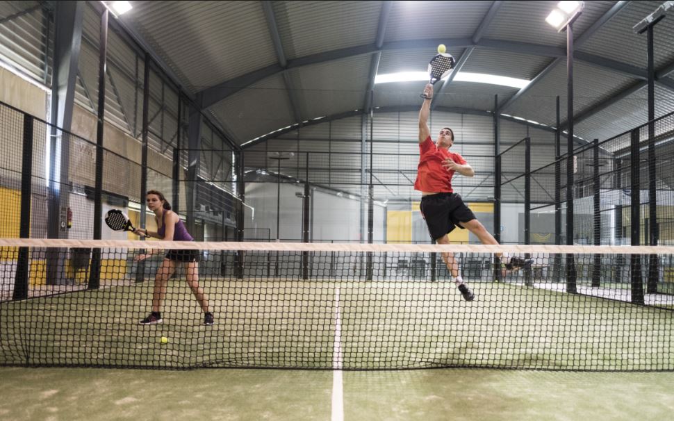 El golpe de globo en el padel