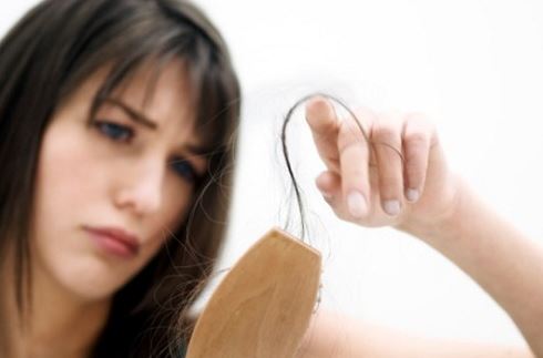 La cola de caballo es buena para la salud del cabello.