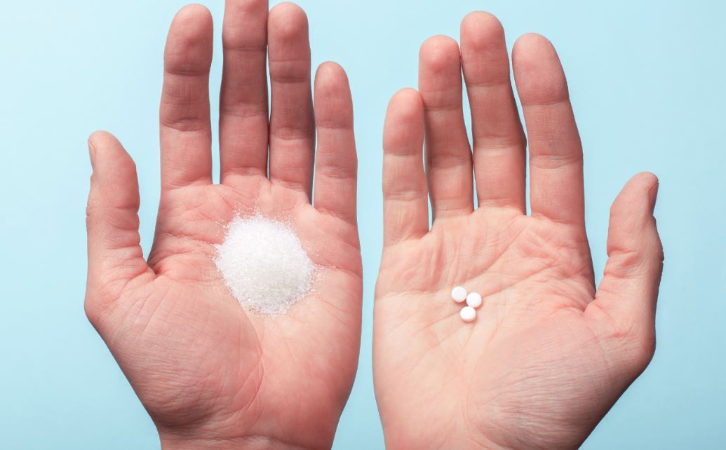 Escoger entre azúcar y sacarina.