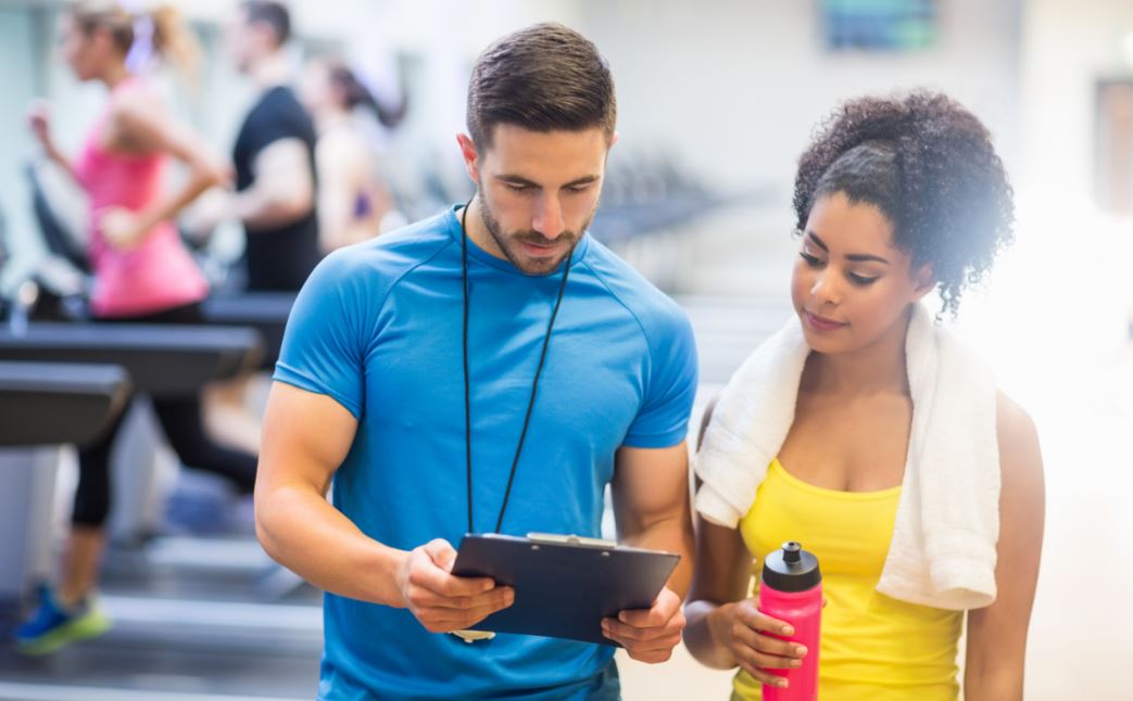 Organiza tu entrenamiento en el gimnasio.