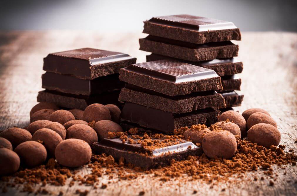 El chocolate negro es idóneo para almacenar en la despensa, gracias a que conserva sus propiedades durante años.