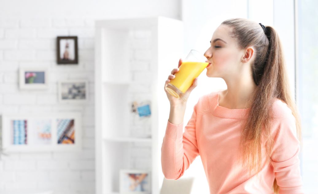 Beneficios de beber zumo.