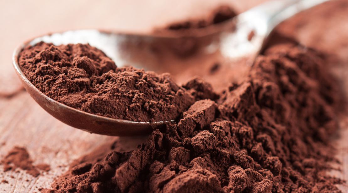 Si el consumo del chocolate es moderado y preferiblemente del tipo amargo o negro, no debería afectar la aparición del acné.