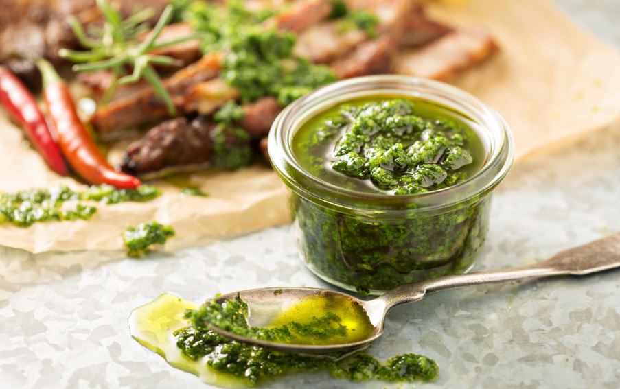 Salsa chimichurri.