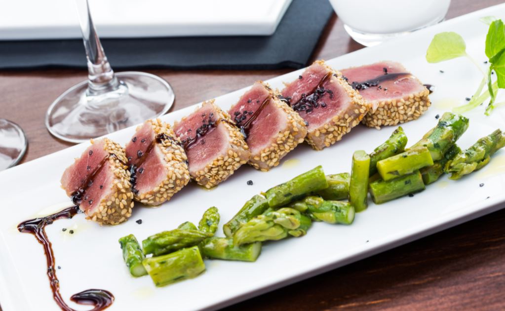 Tataki de atún.
