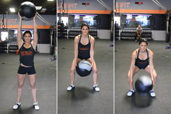 El slam ball trabaja el tren inferior y el superior y abdomen.