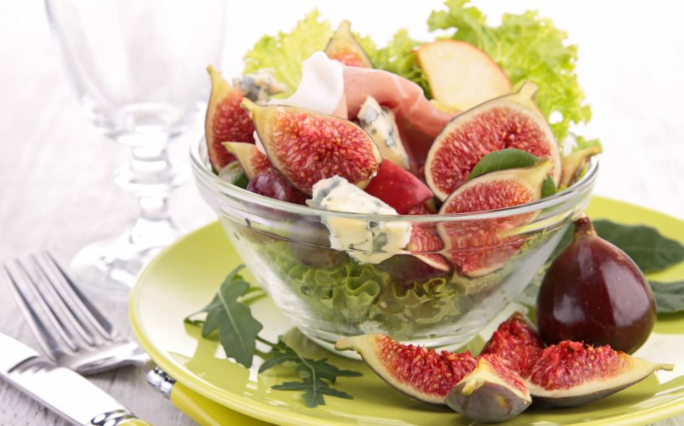 Ensalada de higos con jamón.