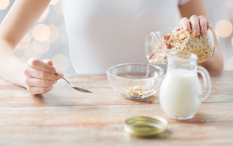 la leche de avena reduce el colesterol