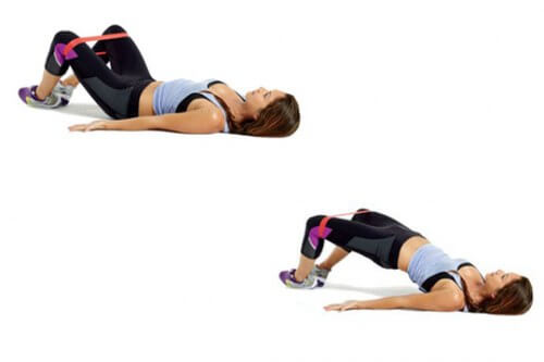 Este trabajo incluye el típico 'puente' que se realiza en el gimnasio, al que se le añadirá una banda atravesada por debajo de las rodillas. 