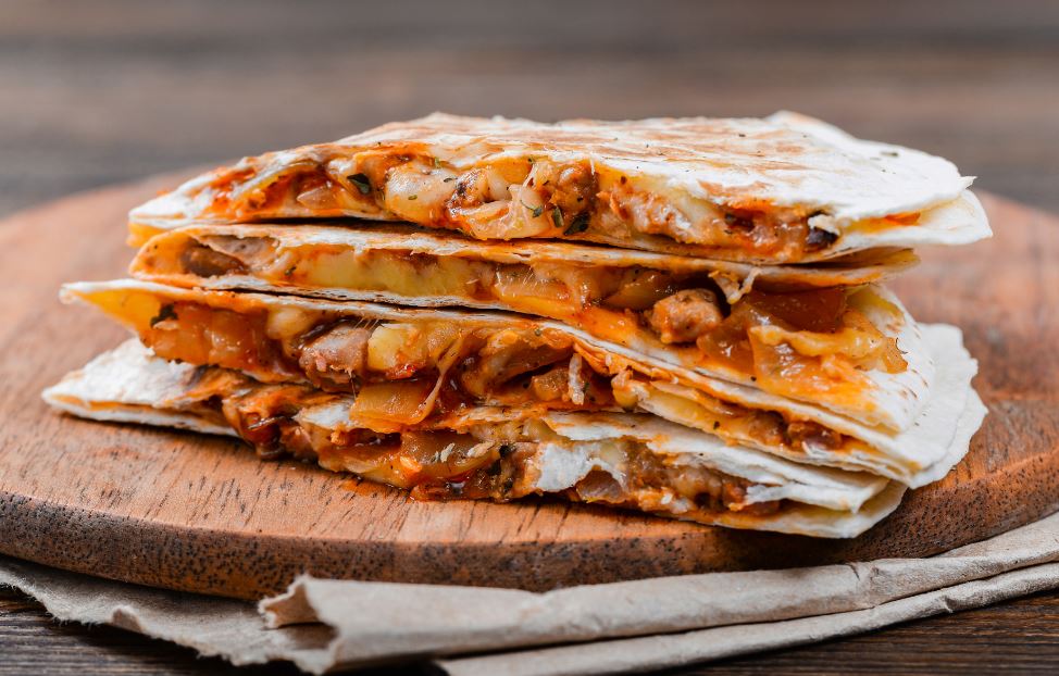 Quesadillas, una receta de comida saludable mexicana.