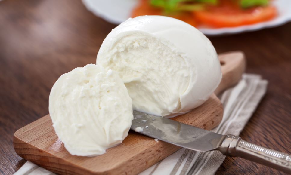 Queso mozzarella.
