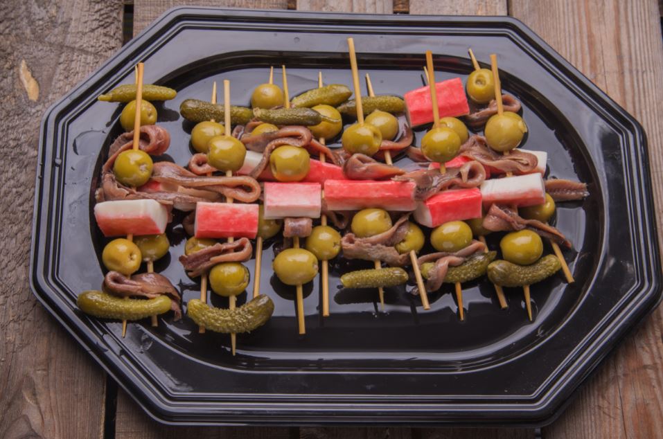 Las banderillas son una de las tapas con menos calorías que podemos encontrar en cualquier bar.