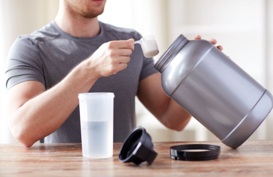 Elegir batido de proteínas.