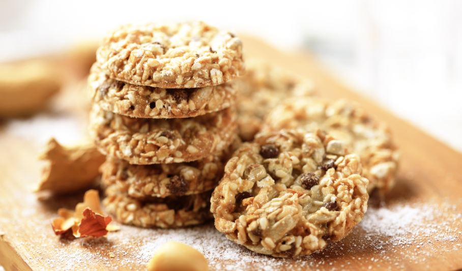 Galletas de avena y frutos secos.