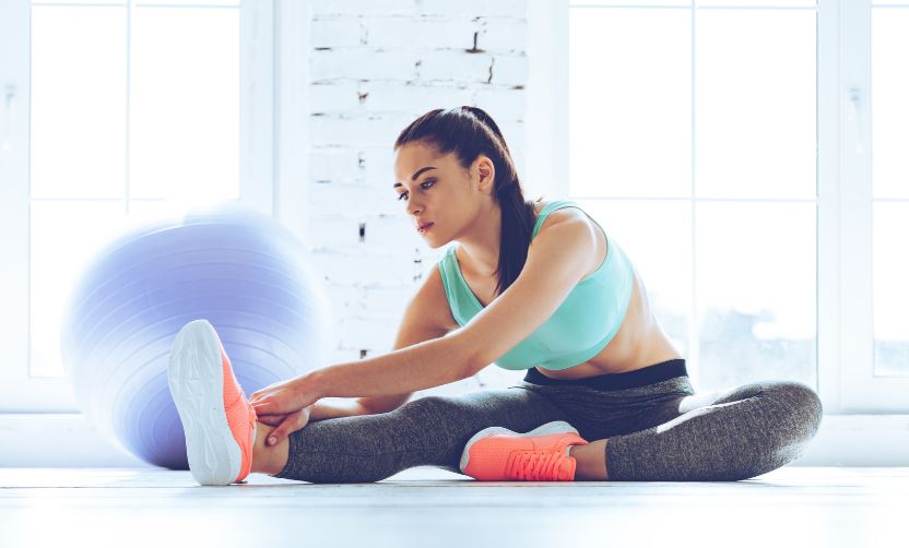 Estiramientos para ejercicios de gimnasio.