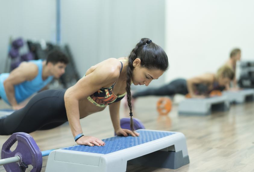 Flexiones isométricas.