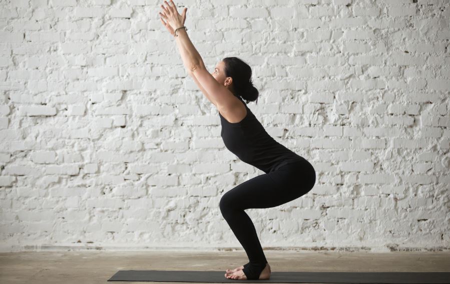 4 posiciones de yoga que casi nadie utiliza y son muy beneficiosas 4 posiciones de yoga que casi nadie utiliza y son muy beneficiosas