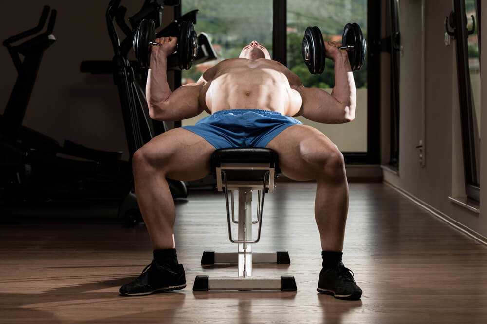 Natacion para desarrollar pectorales