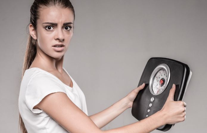 Cuando se pierde peso de golpe, es muy probable que aparezca el efecto rebote.