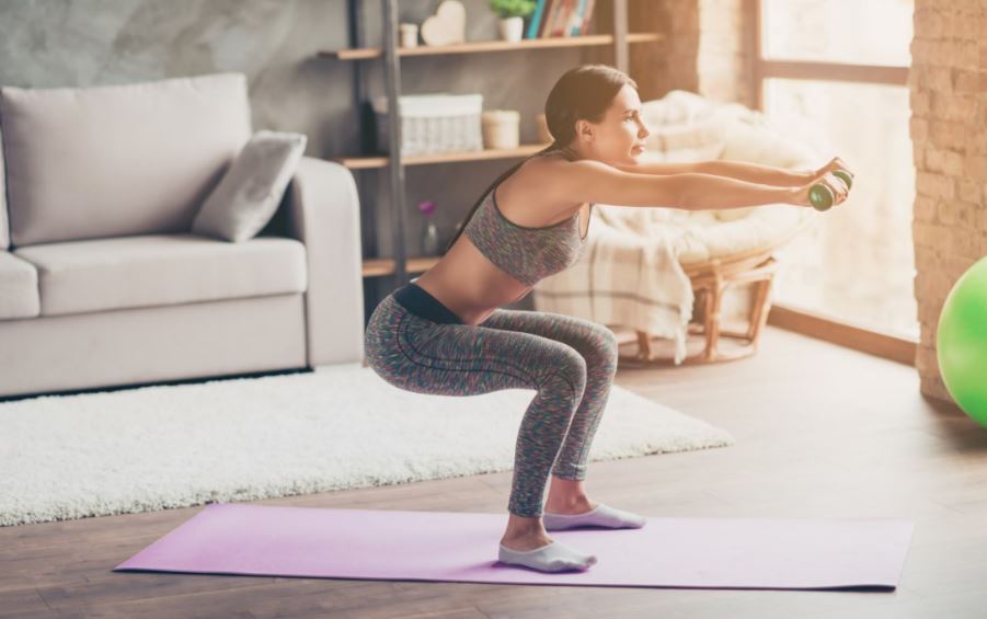 Entrena en casa los glúteos y piernas.