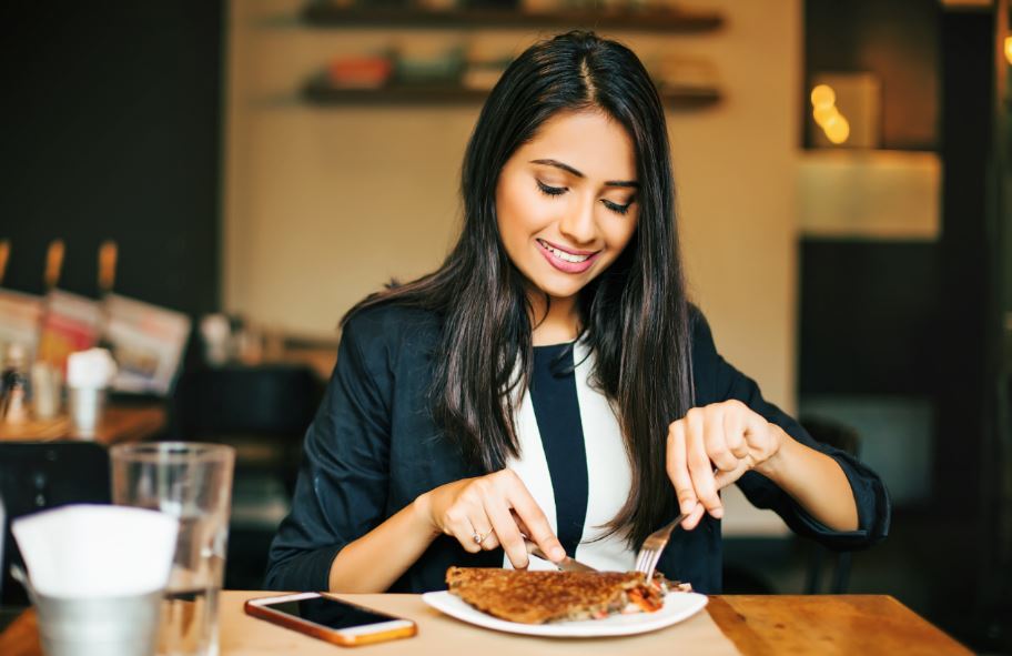 Una nueva receta para desayunar sano: pancakes de aros de manzana Una nueva receta para desayunar sano: pancakes de aros de manzana