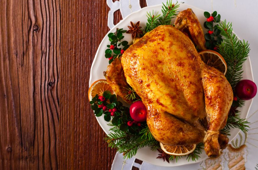 Pavo al vino blanco con castañas.