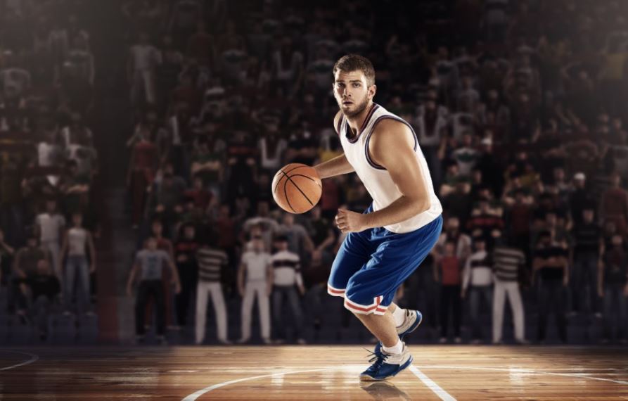 El paso cero en baloncesto.
