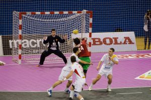 Características de la defensa 6 - 0 de balonmano