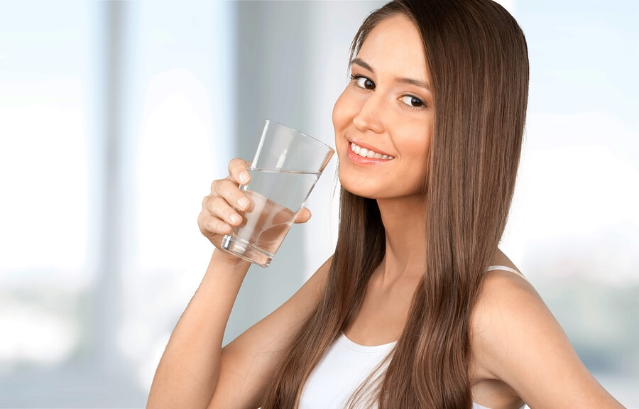 Puedes bajar de peso tomando agua Puedes bajar de peso tomando agua