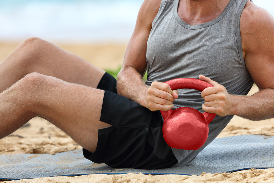 6 ejercicios de core con kettlebell