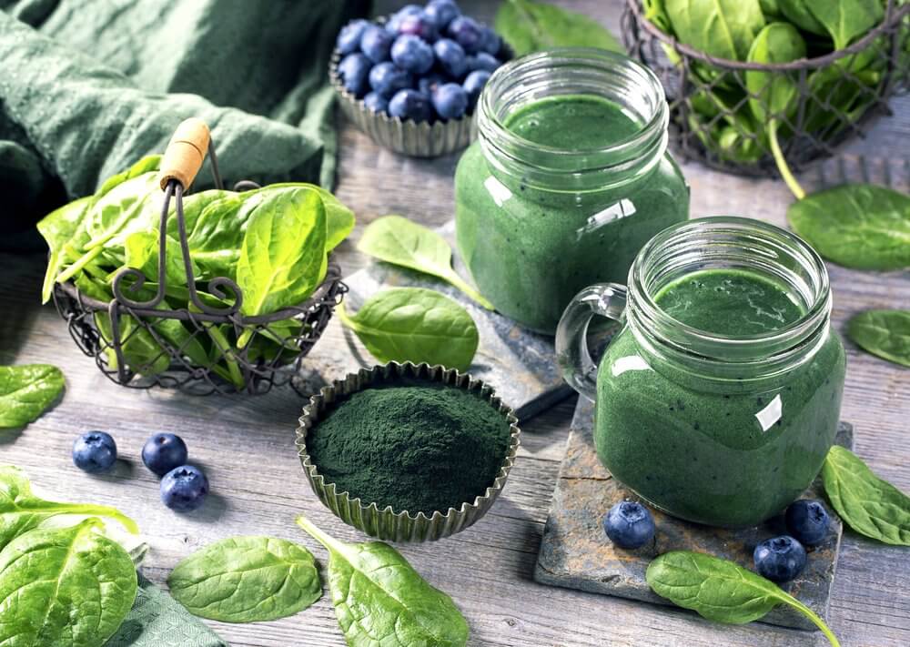 La espirulina es un potente complemento, que contribuye de muchas formas al funcionamiento del organismo.