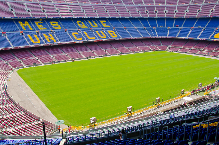 El Camp Nou es uno de los estadios más grandes de España.