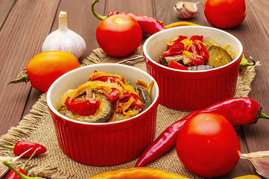 Escabeche de vegetales para el menú navideño para enfermos en diálisis.