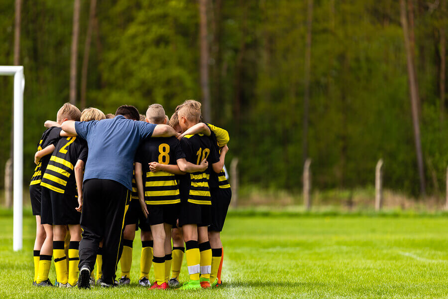 Un entrenador que se precie terminará siendo casi como un padre para los deportistas.