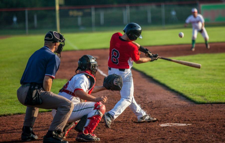 El reglamento básico del béisbol deja claro qué lanzamientos son válidos y cuáles no.