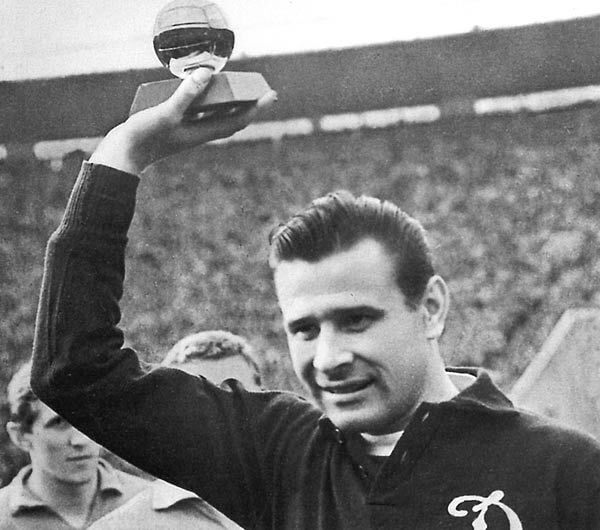 Lev Yashin es un histórico portero ruso.