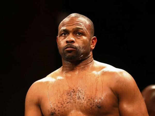 Roy Jones es el boxeador con más títulos de todos.
