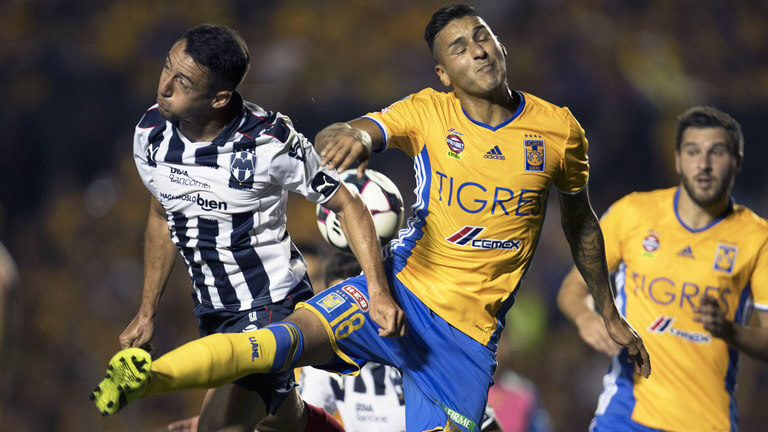 El clásico regiomontano es otro de los clásicos del fútbol mexicano más llamativos.